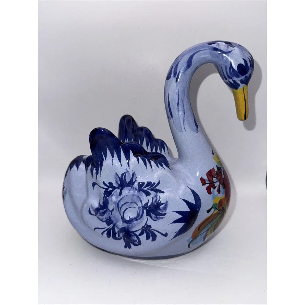 Vintage Vestal Alcobaça Swan Planter Light Blue W/ Flowers Made In Portugal 1010 - Picture 3 of 8